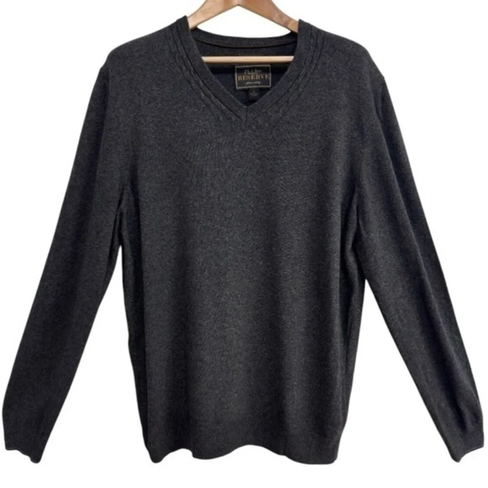 Jos A Bank Reserve Italian Yarn Wool Cable V-Neck Pull over Sweater Men’s Size L